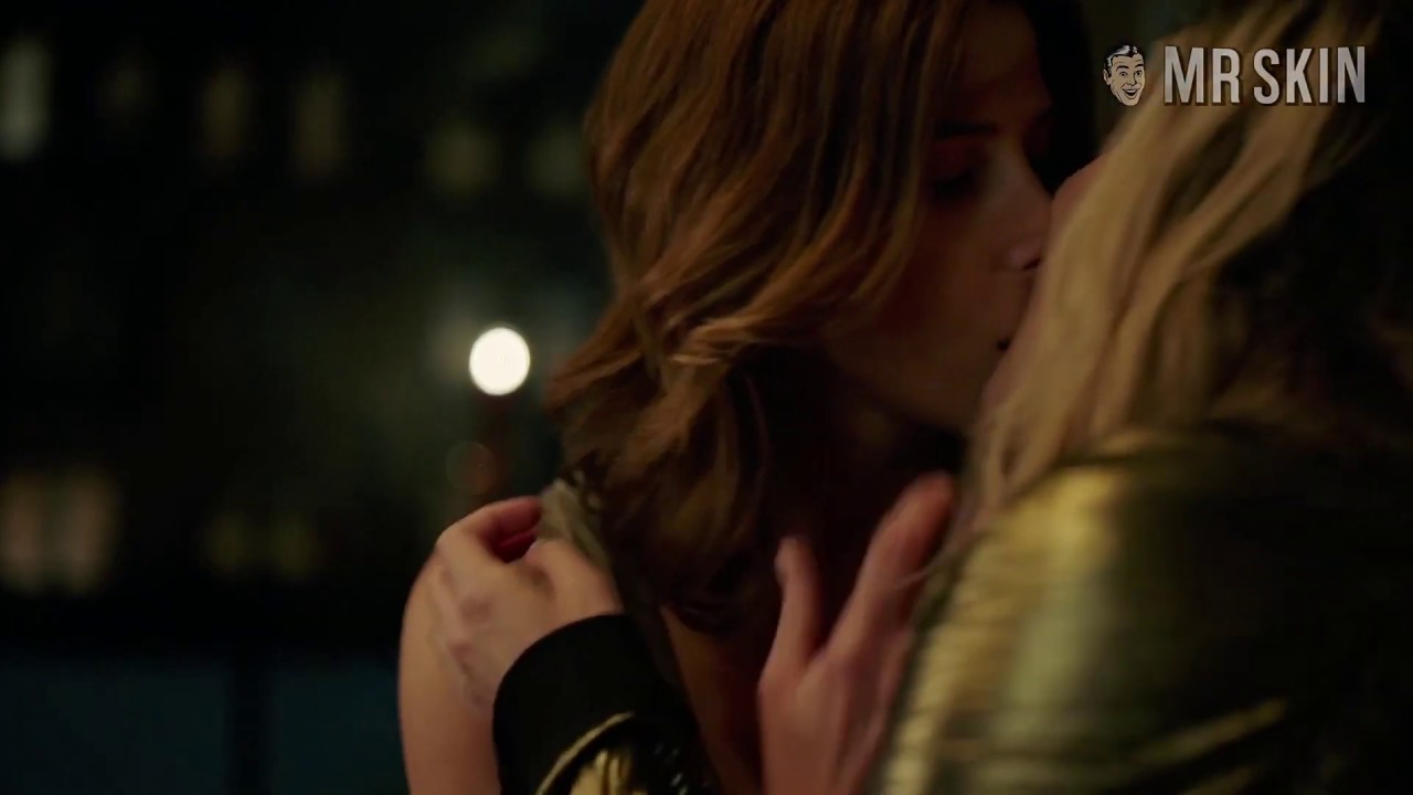 brian klumpp add cobie smulders lesbian kiss photo