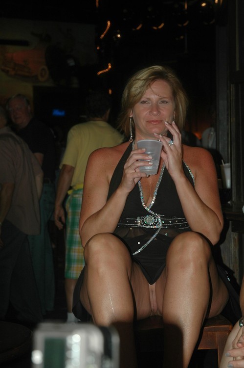 brent kiesecker recommends mature upskirt in public pic