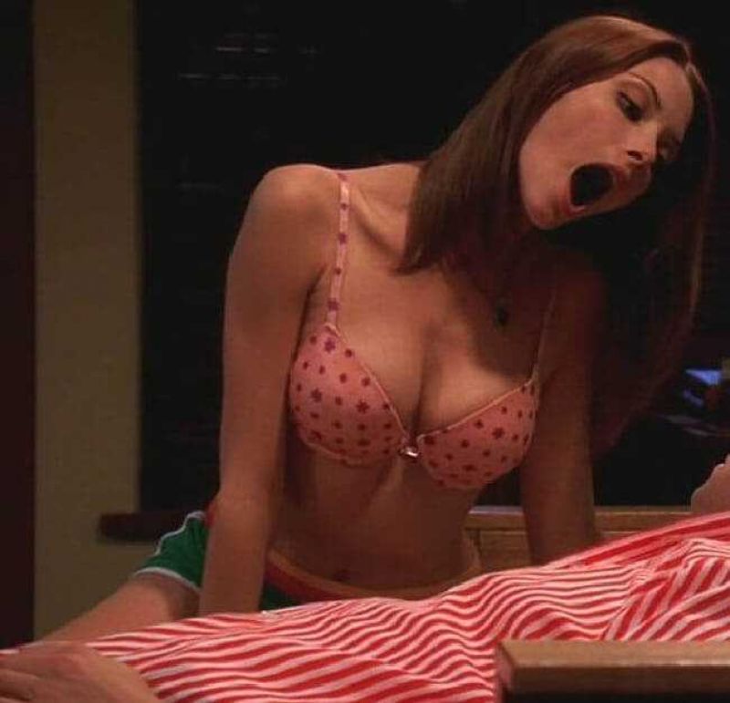 April Bowlby Nip Slip vieja dormida