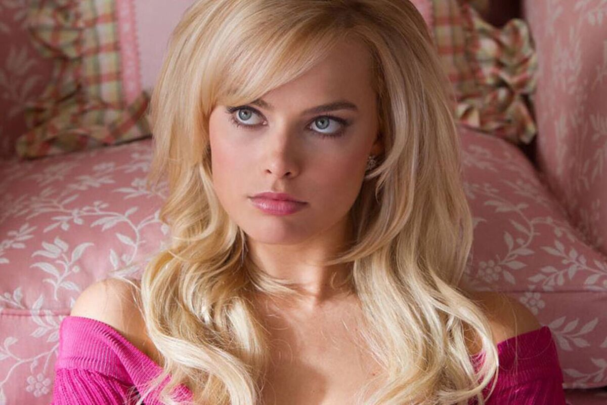 alison waters add margot robbie wolf of wall street tits photo