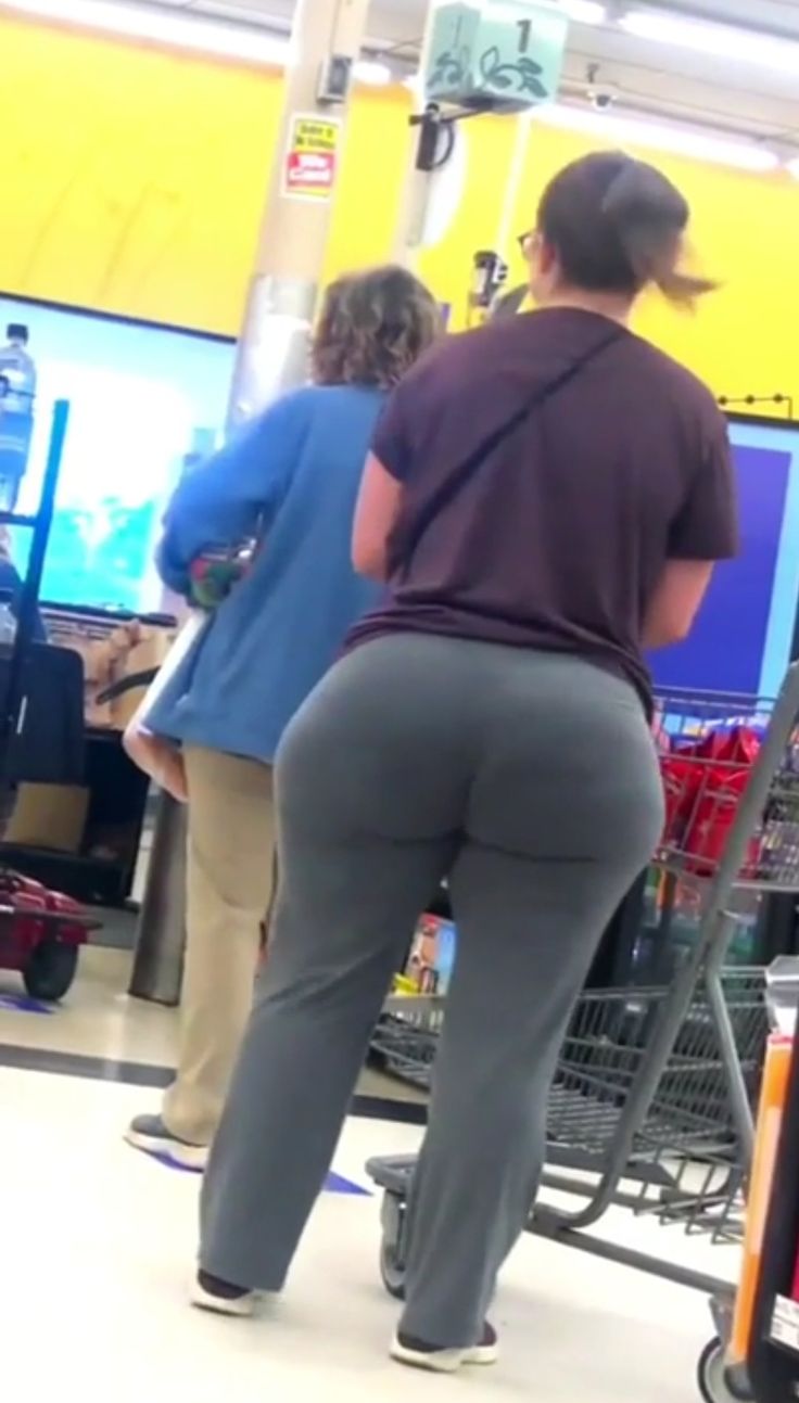 casey colwell add phat ass gilf photo