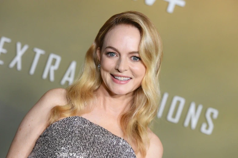 diana atwell recommends Heather Graham Sexy Scenes