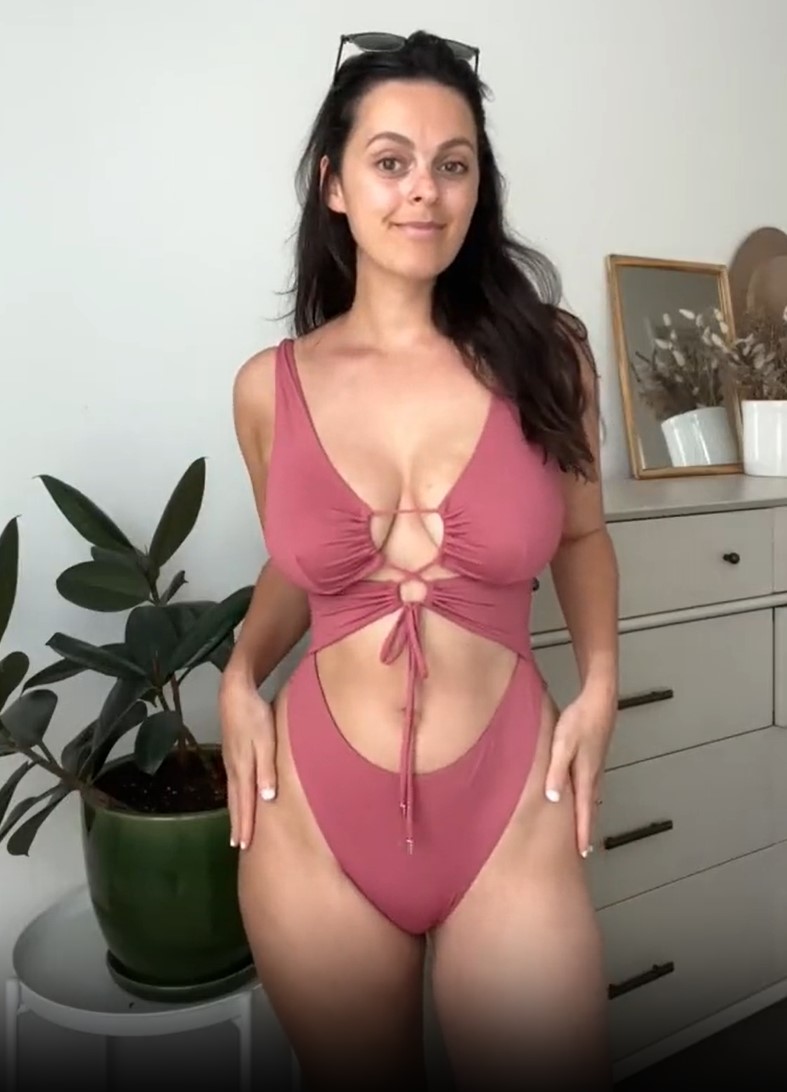 big breasted mexican women