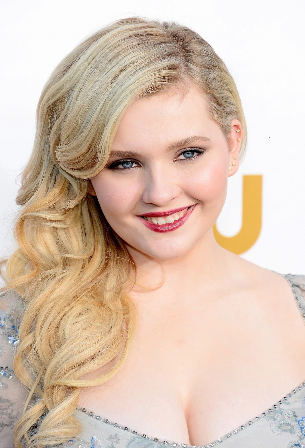 Best of Abigail breslin boobs