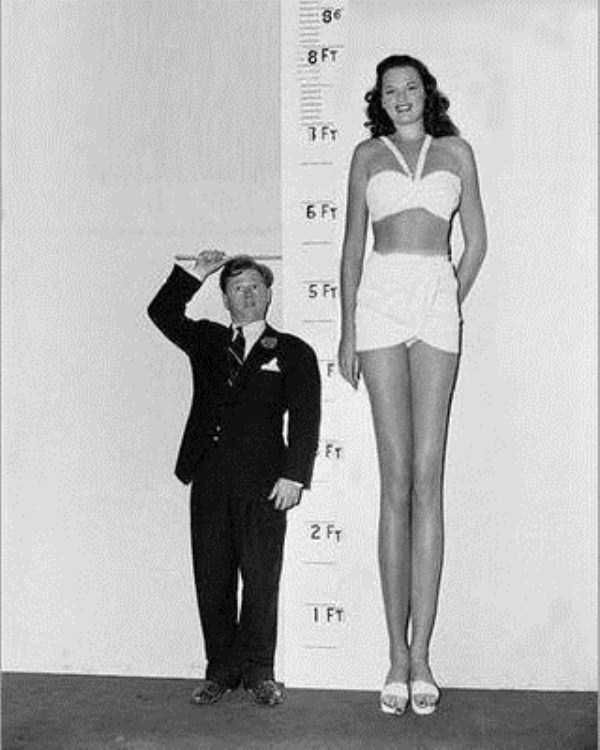 chris wagner recommends 8 Foot Tall Woman