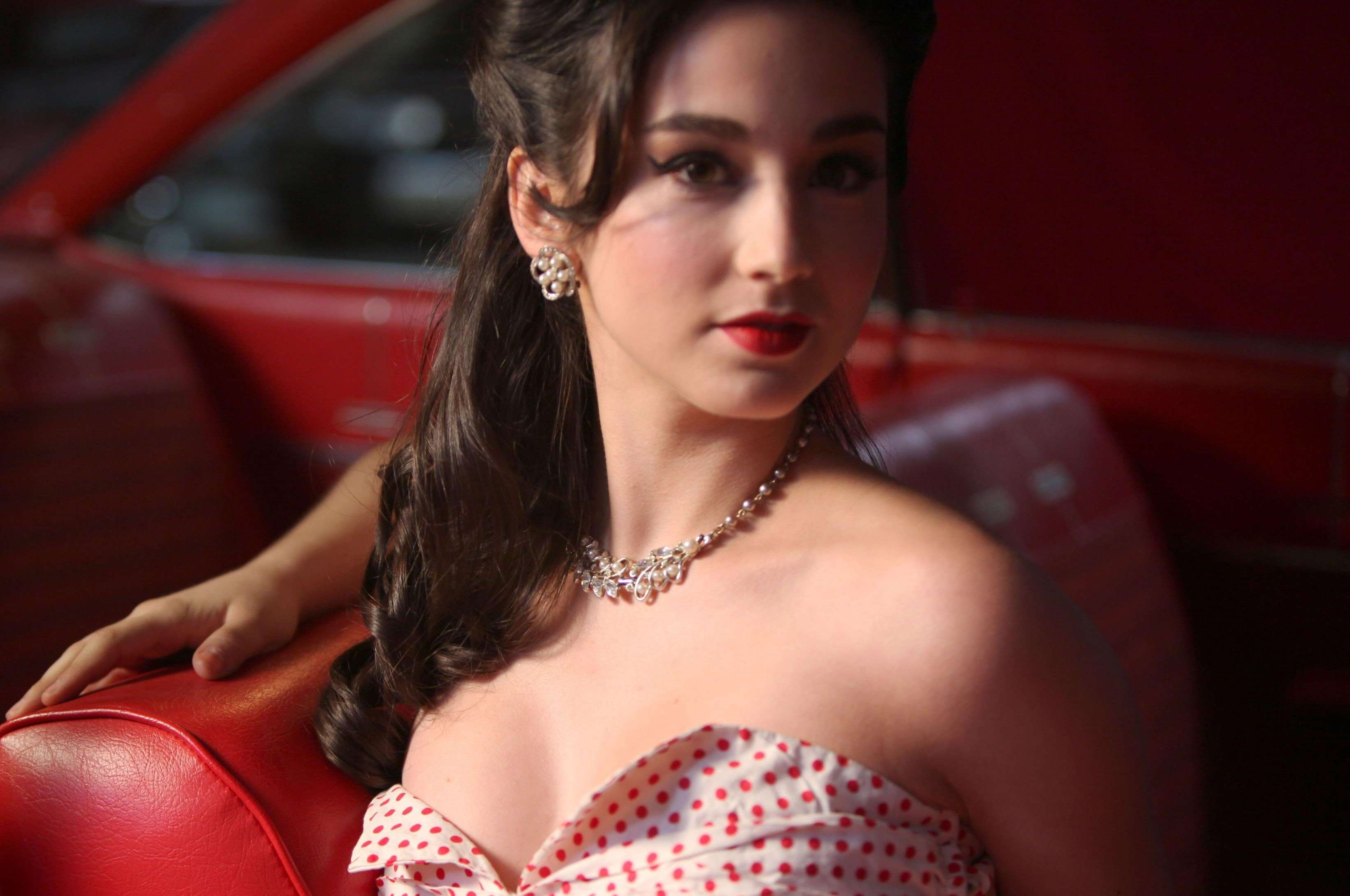 molly ephraim see thru