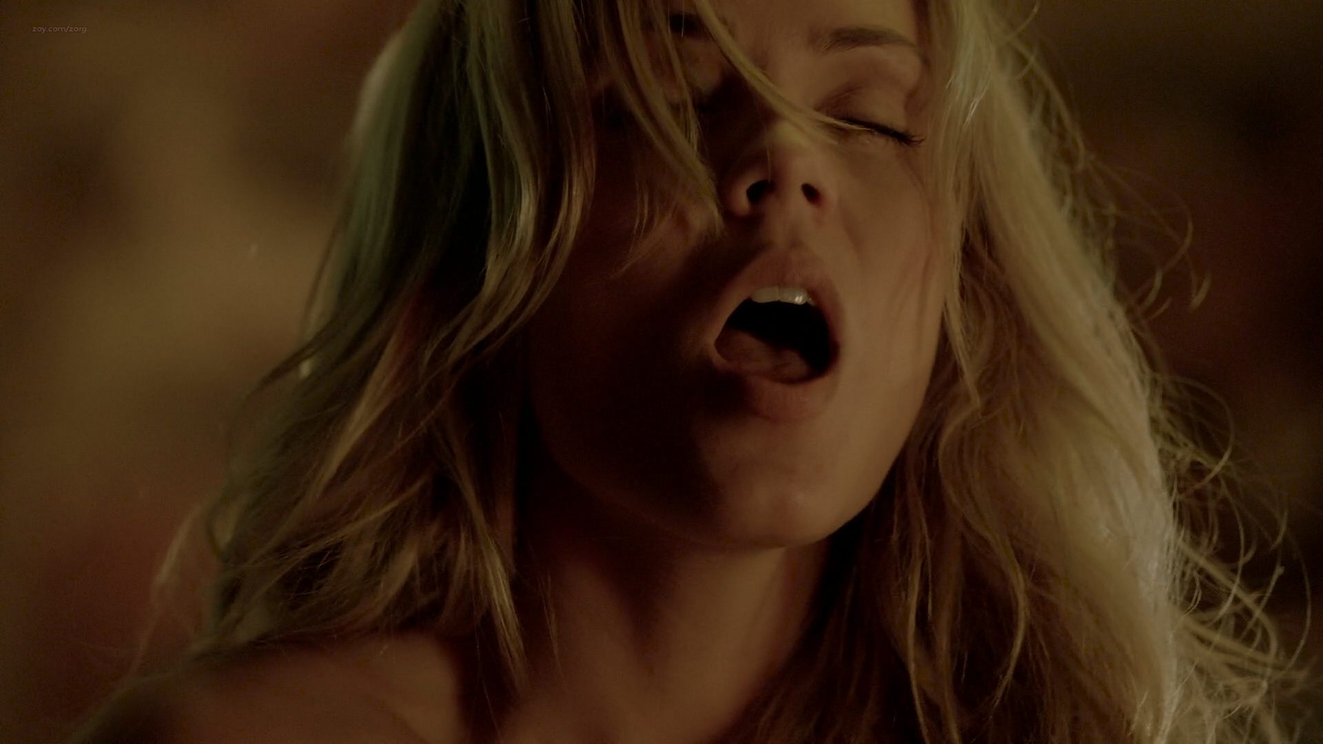 laura vandervoort sex scene