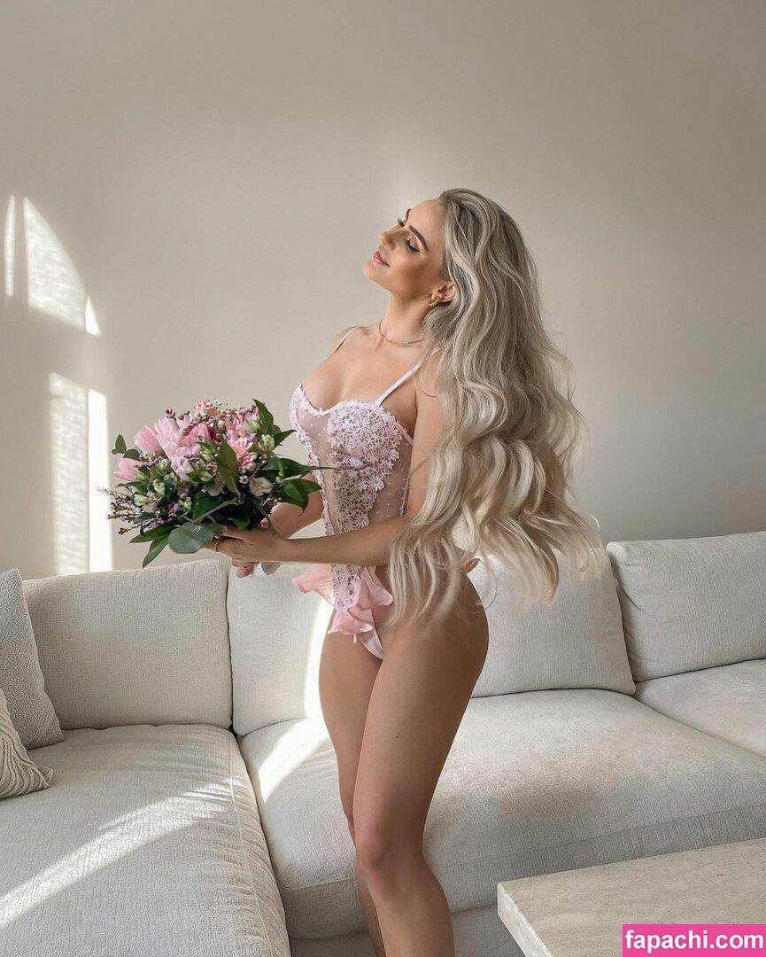 debra curry recommends anna nystrom nude pic