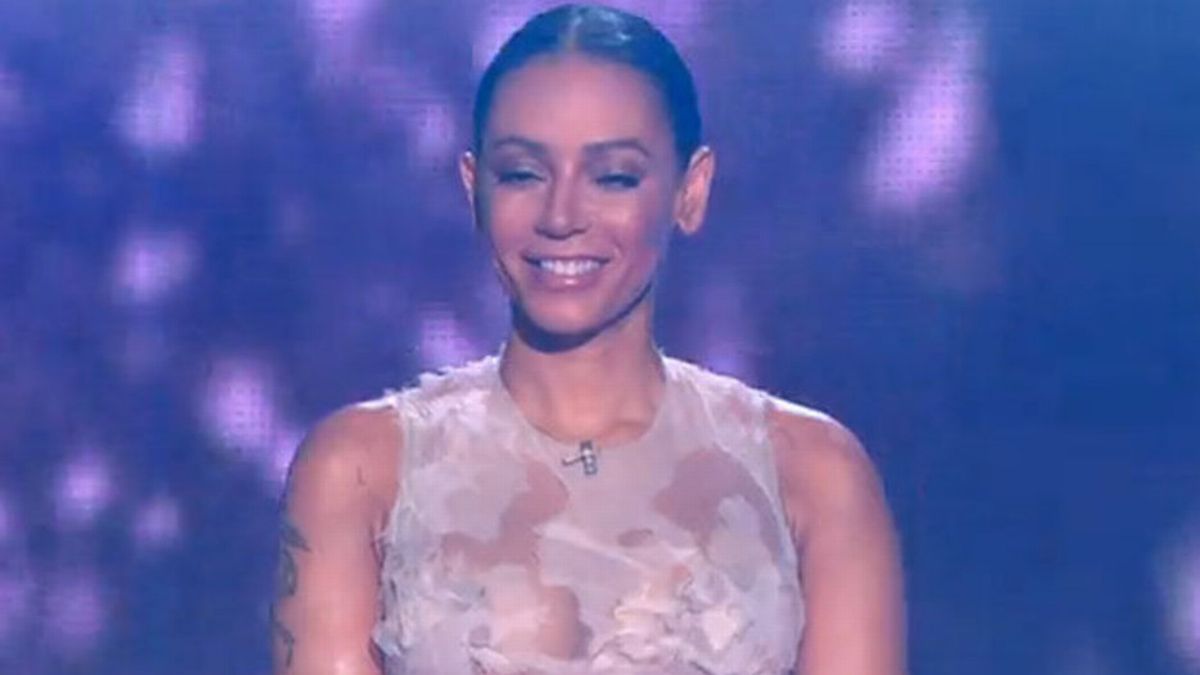 mel b nipple slip