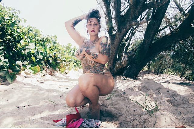 danielle colby hot photos