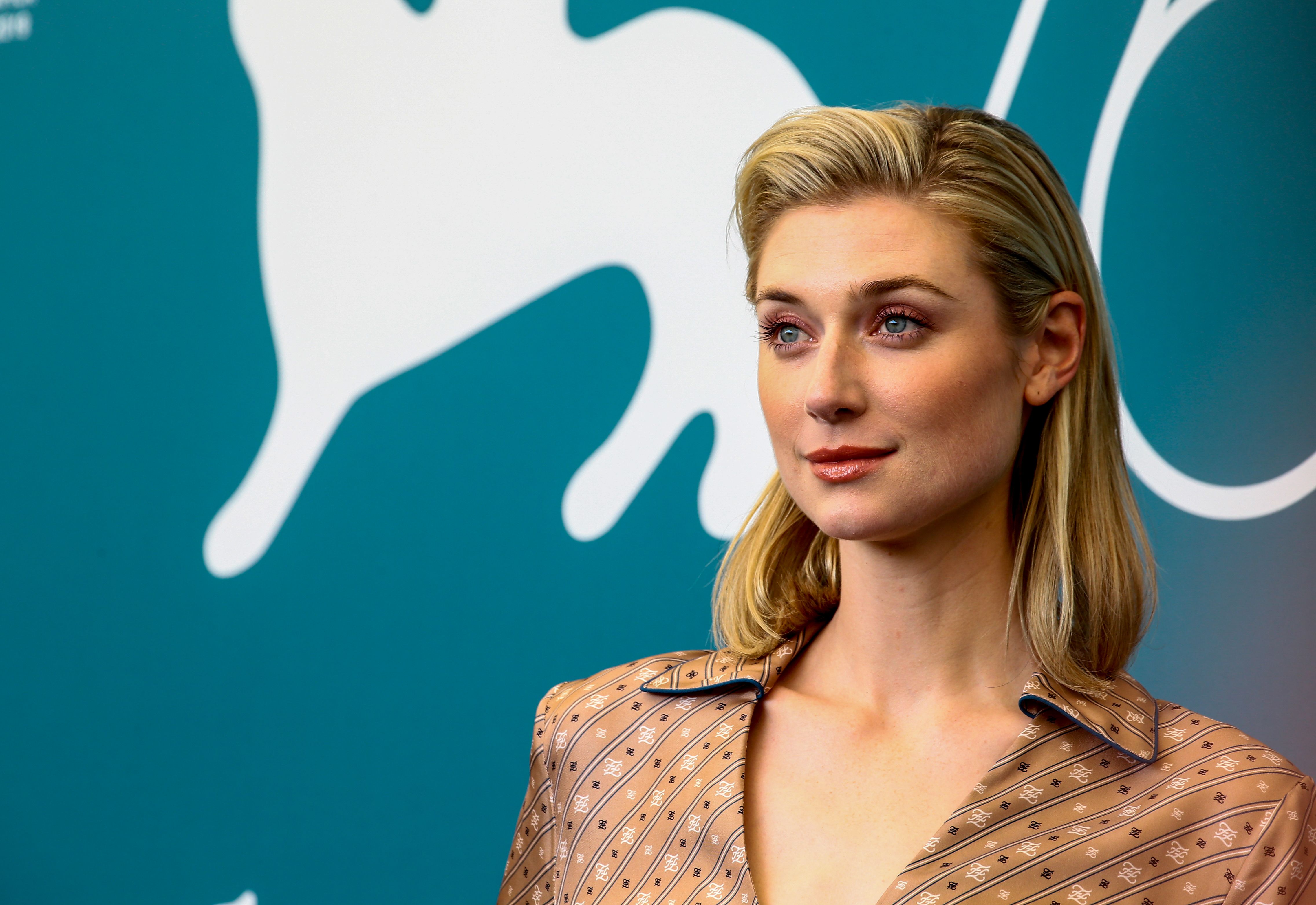 audrey dunlop add elizabeth debicki hot photo