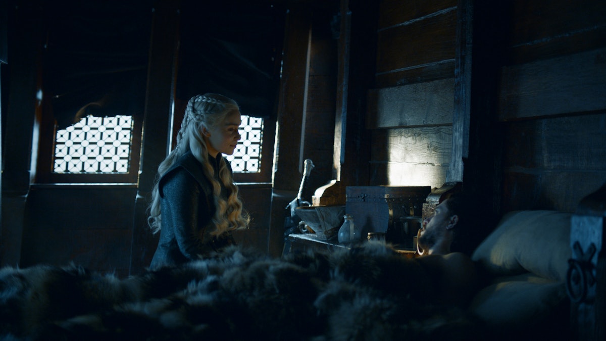 chen abramov add daenerys jon sex scene photo