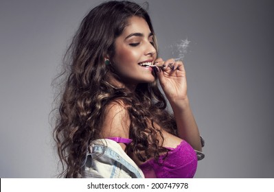 amit niyogi recommends naked chicks smoking weed pic