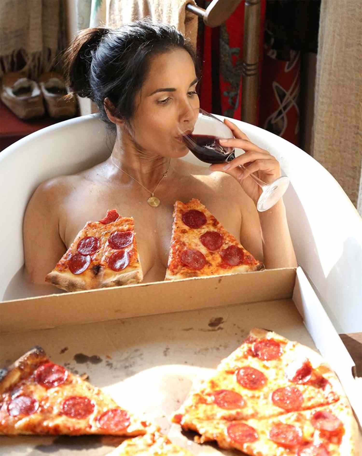 charito borja recommends Naked Girl Eating Pizza