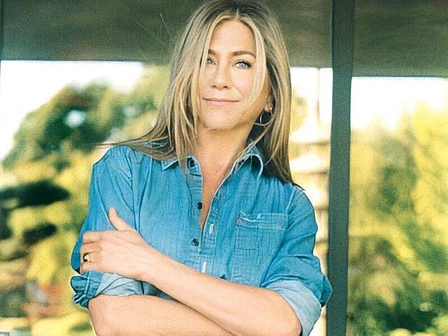 daniel kincade recommends jennifer aniston blow job pic