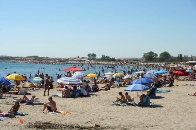 andrea mckiernan add photo nice france nude beach