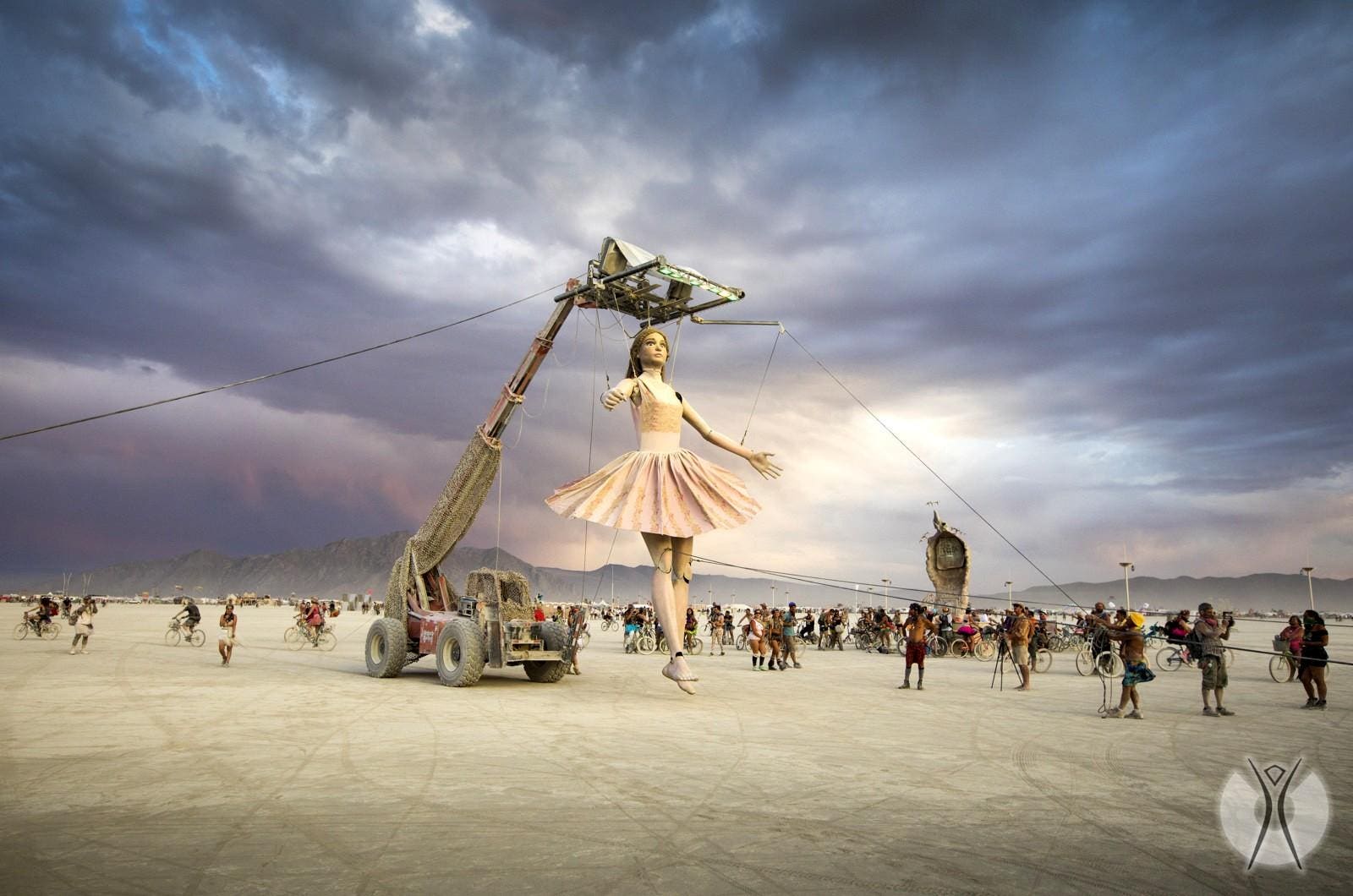 bivash das share burning man live webcam photos