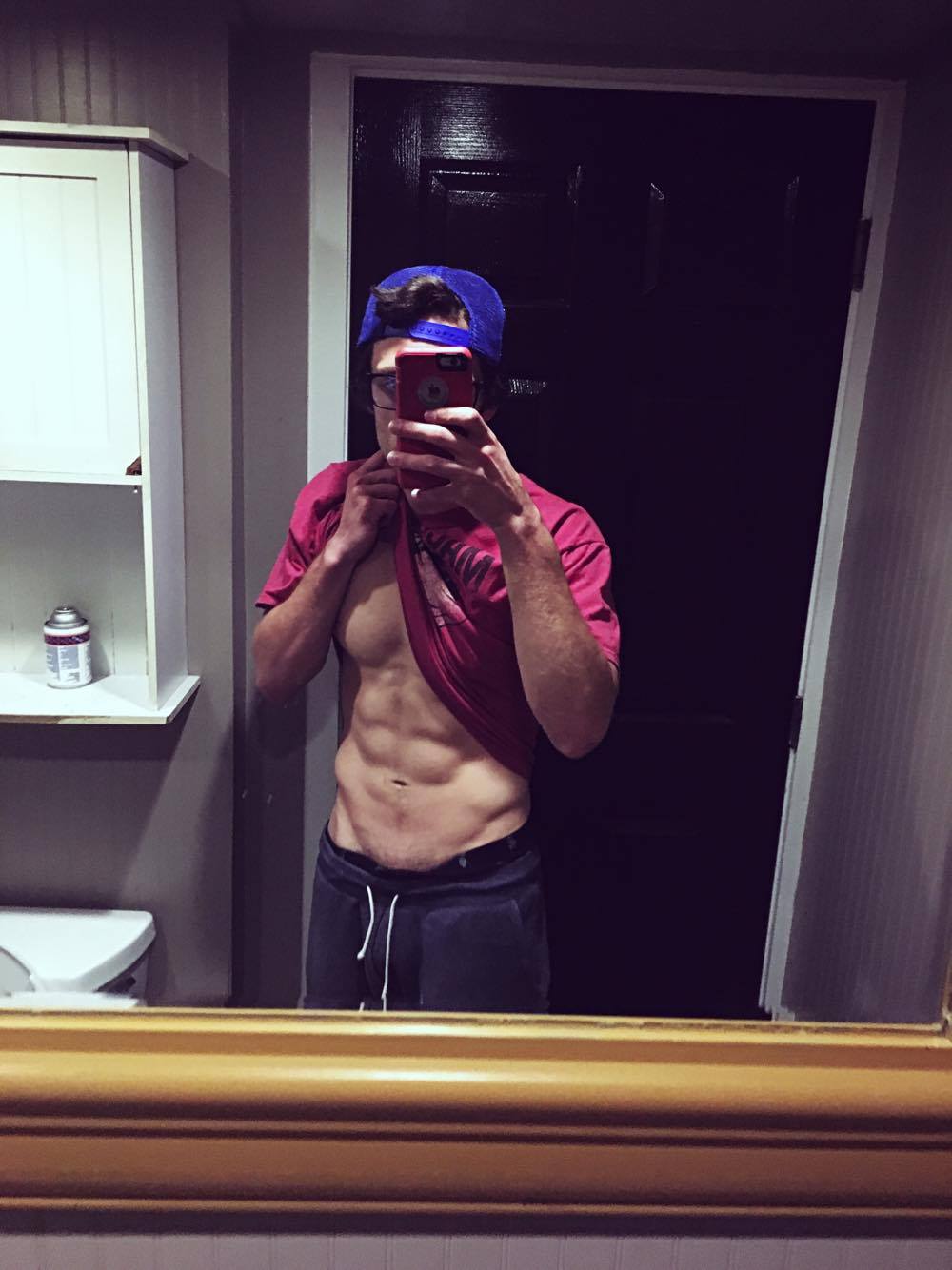 chodock tongkam recommends abs mirror pic pic