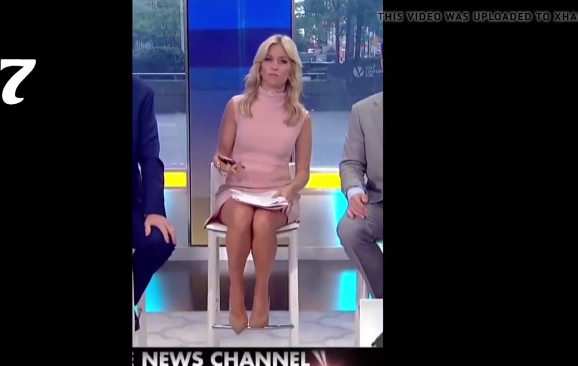 ainsley earhardt up skirt