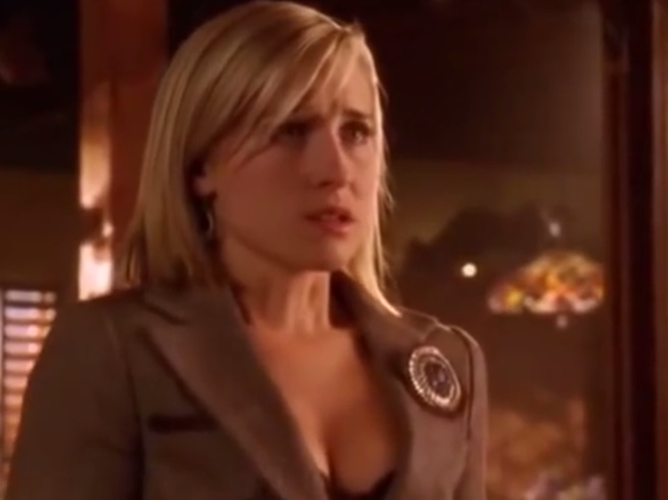 dawn schaller recommends allison mack cleavage pic