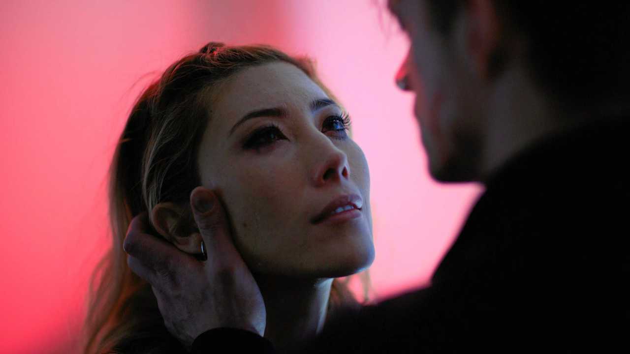 ayfer aslan recommends altered carbon dichen lachman pic