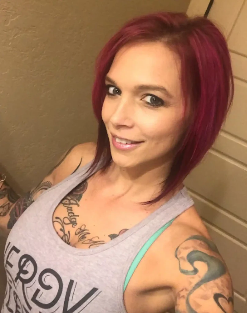 cecelia barnes recommends anna bell peaks instagram pic