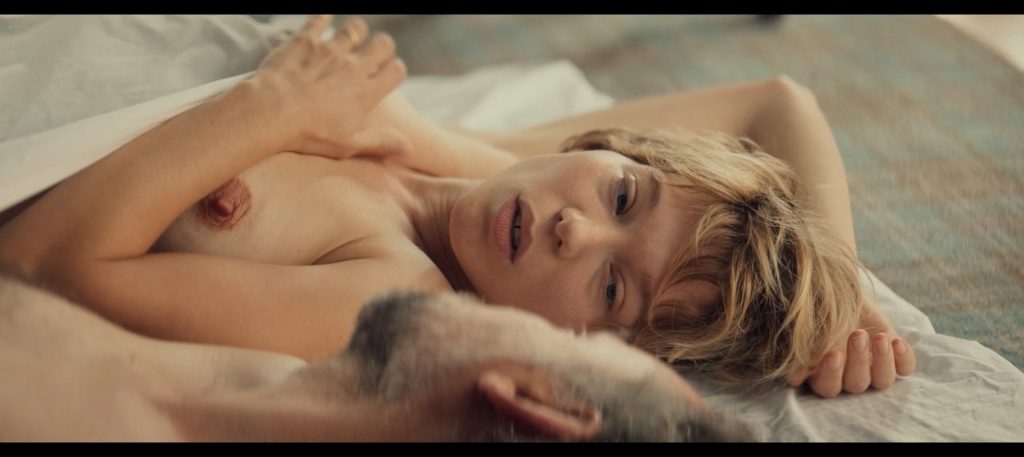 beth marker recommends Lea Seydoux Nude Gif