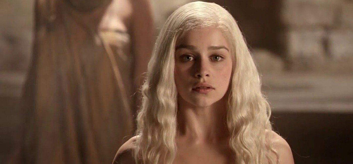 dawn sneddon recommends emilia clarke game of thrones boobs pic