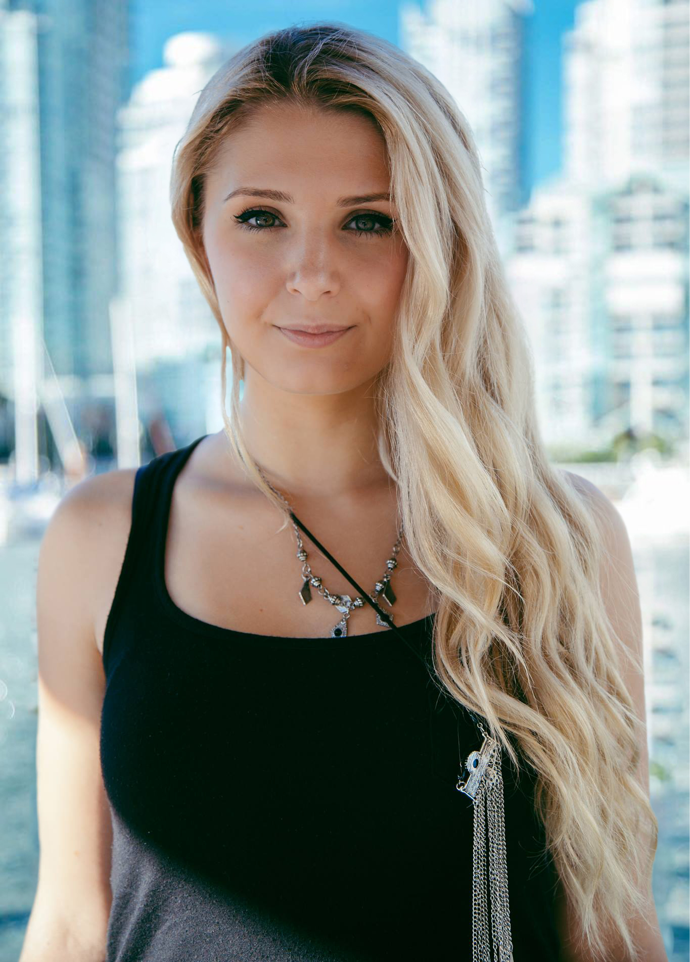 devin powell add photo lauren southern is hot