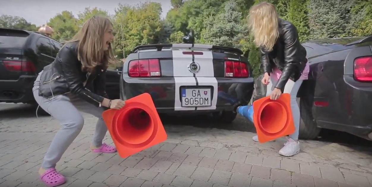 slovakian traffic cone video