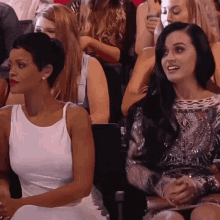 apple nicole recommends Katy Perry Rihanna Gif