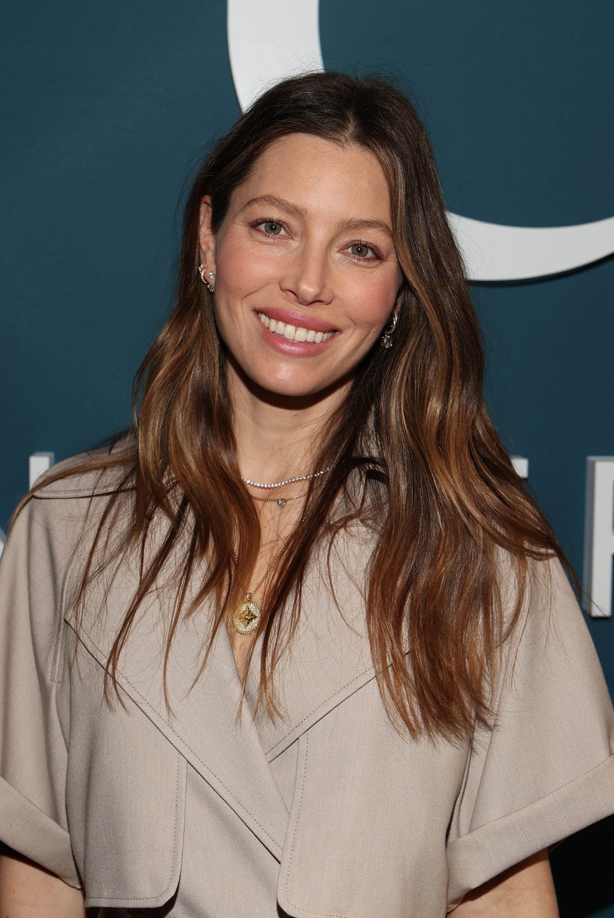 Best of Jessica biel look alike