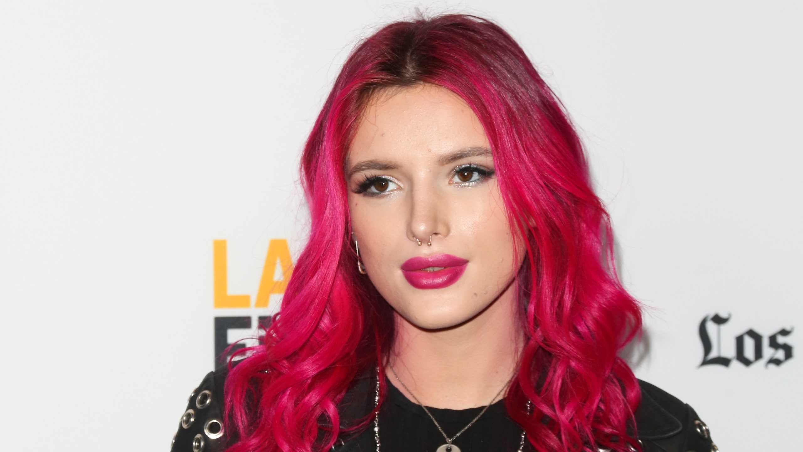 carlyn anderson recommends bella thorne masturbating video pic