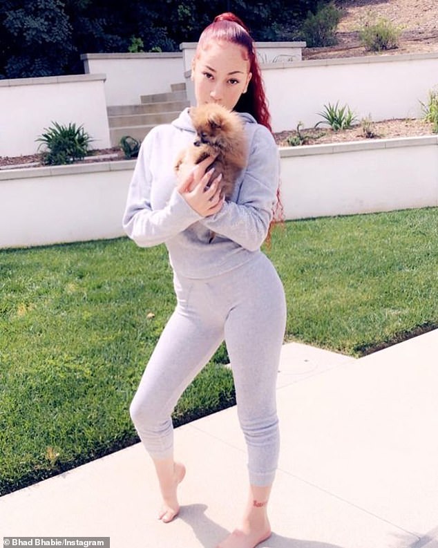 bhad bhabie camel toe