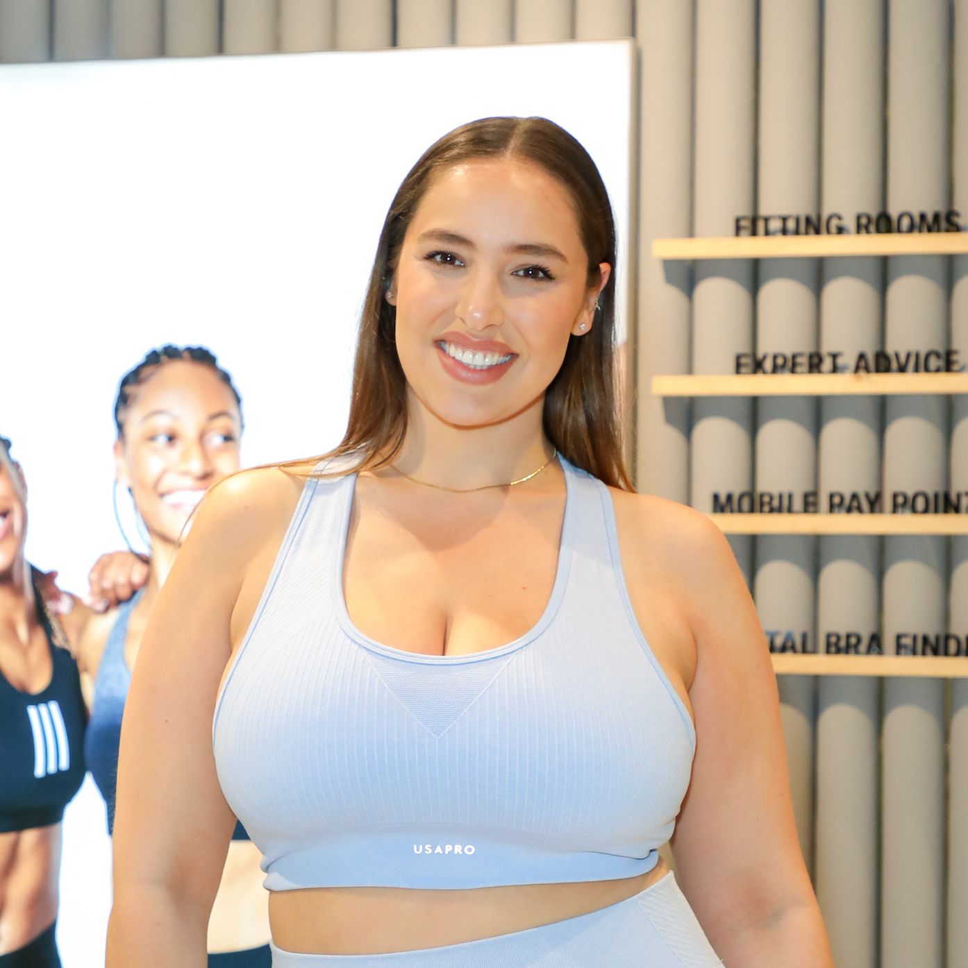 alice pullin recommends big boobs in gym pic