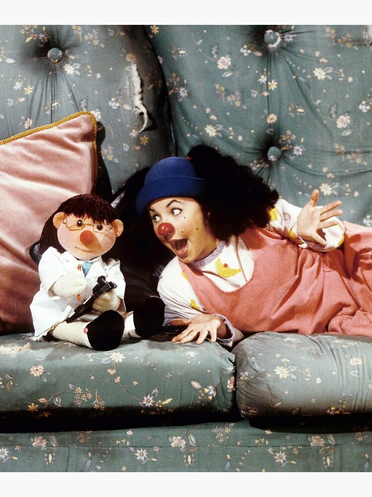 adam pandullo recommends Big Comfy Couch Molly