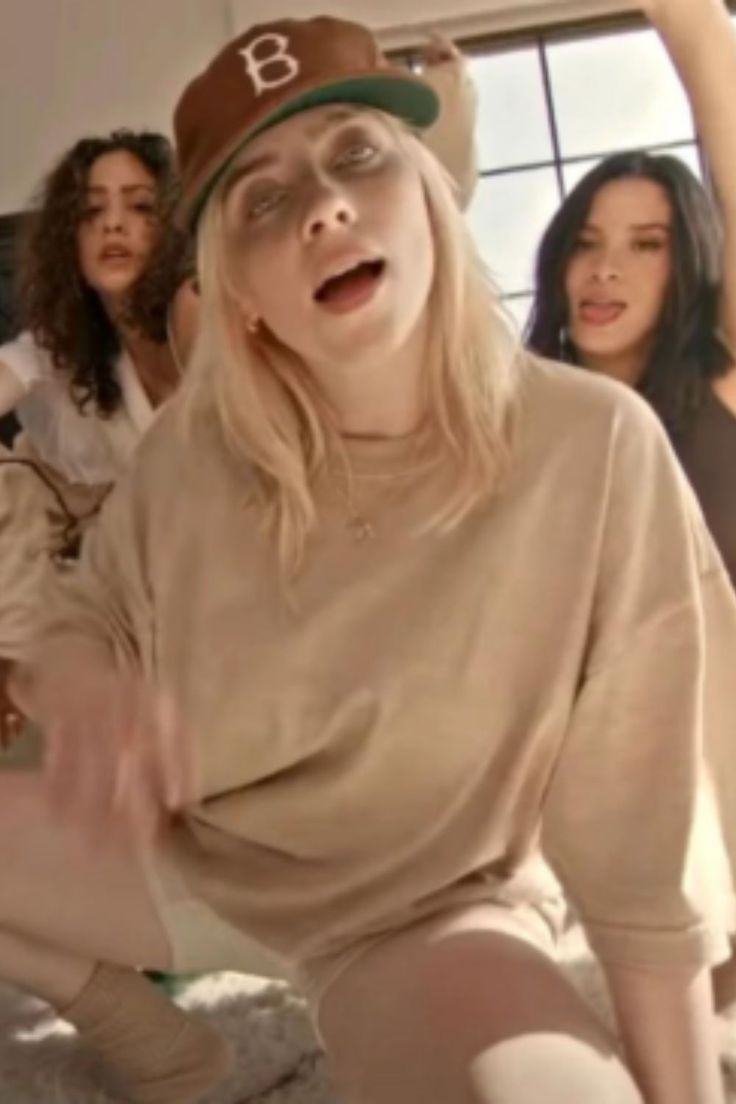 Billie Eilish Slip dry humping