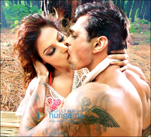 bipasha basu sex tape