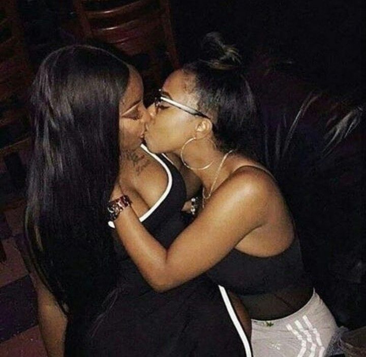 dilly bar recommends Black Lesbian Kissing Videos