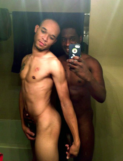 chris calmes recommends black male nude selfie pic