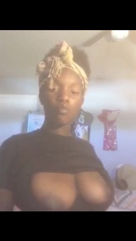 Black Teen Flashing Tits gays transando