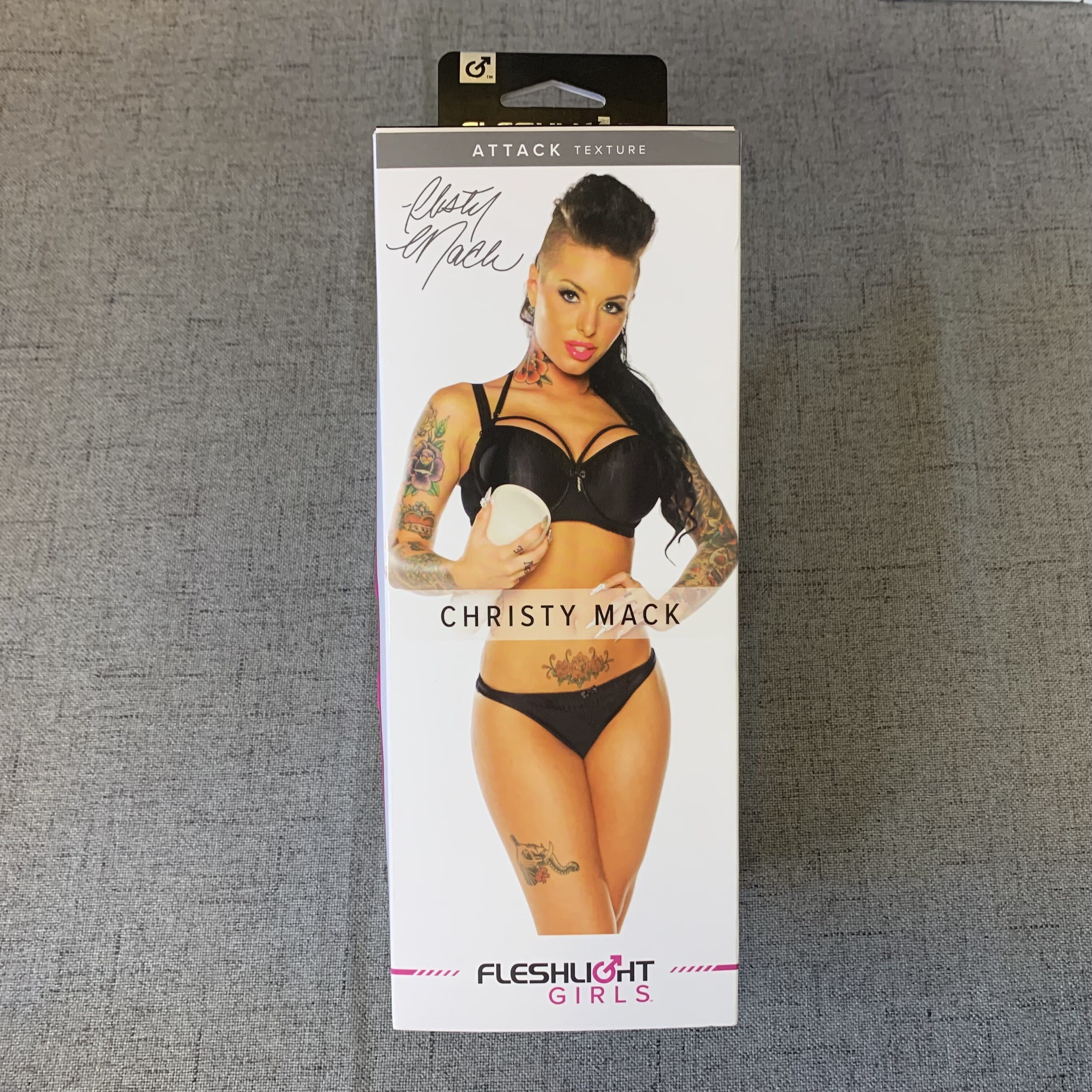 divine lilian share christy mack pocket pussy photos