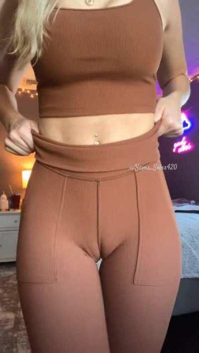 corky andrews add cameltoe from behind photo