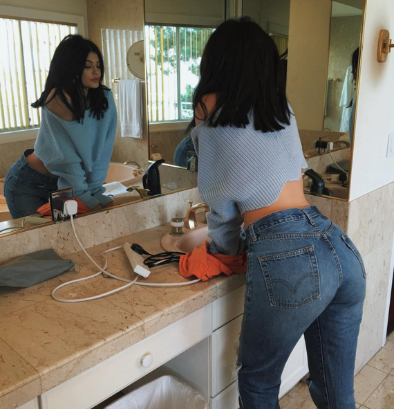 angelica salangsang share candid booty in jeans photos