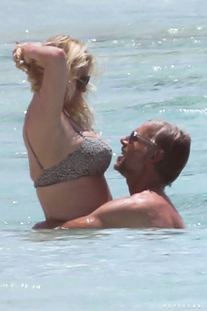 curtis keen add jessica simpson g string photo