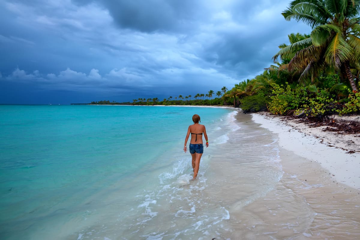 girls on caribbean beach holiday porn