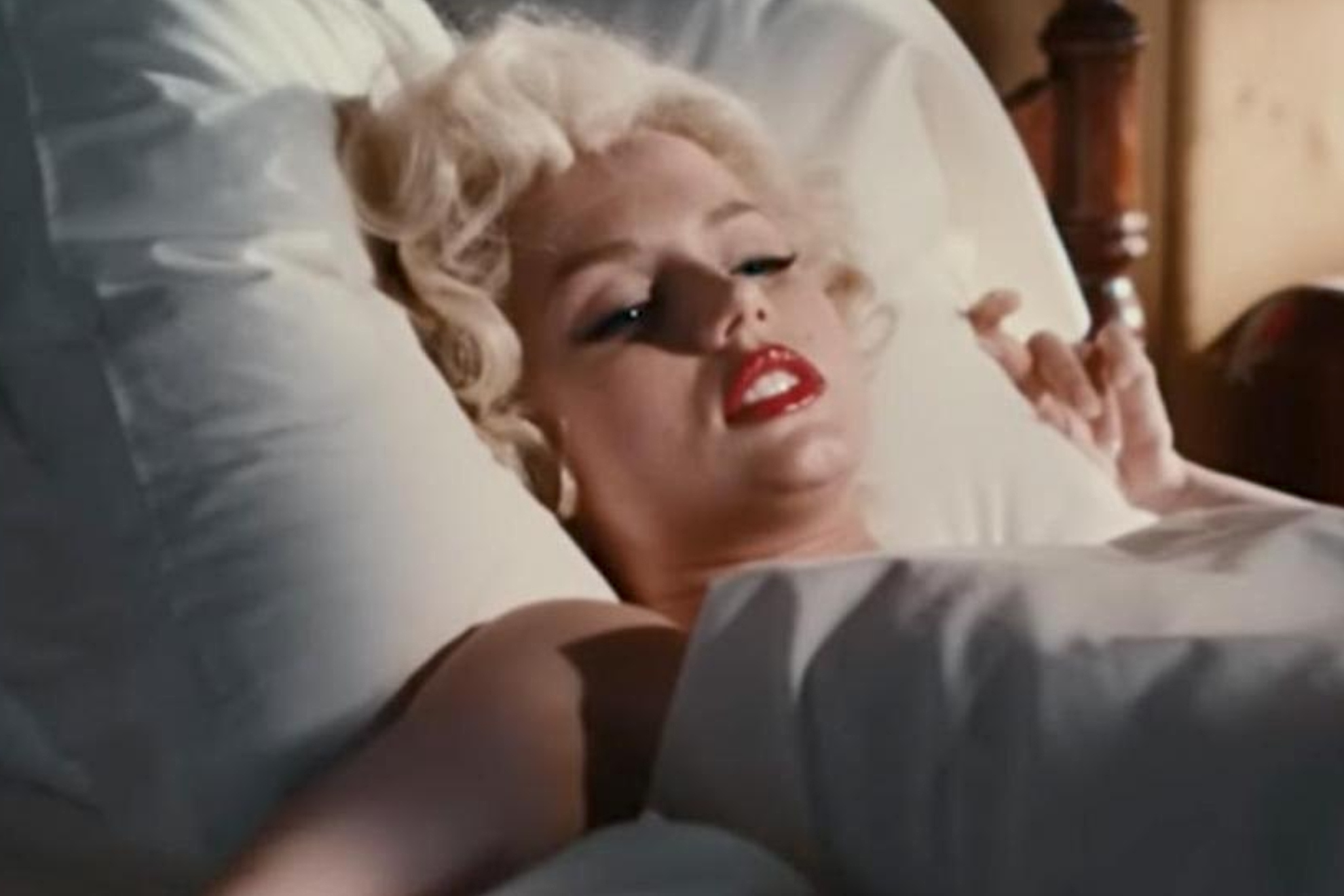 ann marie elwood recommends Marilyn Monroe Blow Job