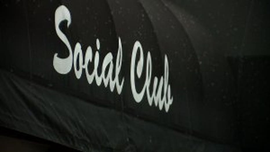 Club Onyx Age Limit trash anal