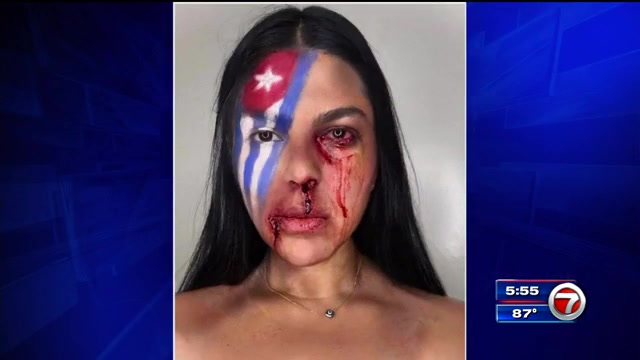 alvin roma recommends cuban flag body paint pic