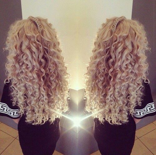 cj hutchinson recommends Curly Blonde Hair Tumblr